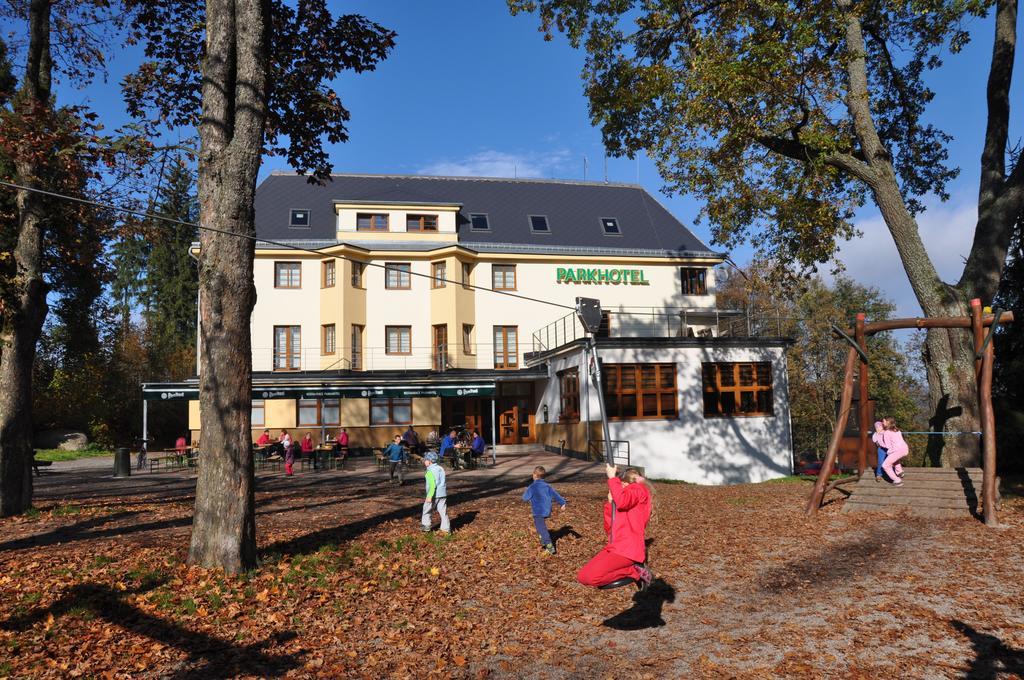 Parkhotel Смржовка Экстерьер фото
